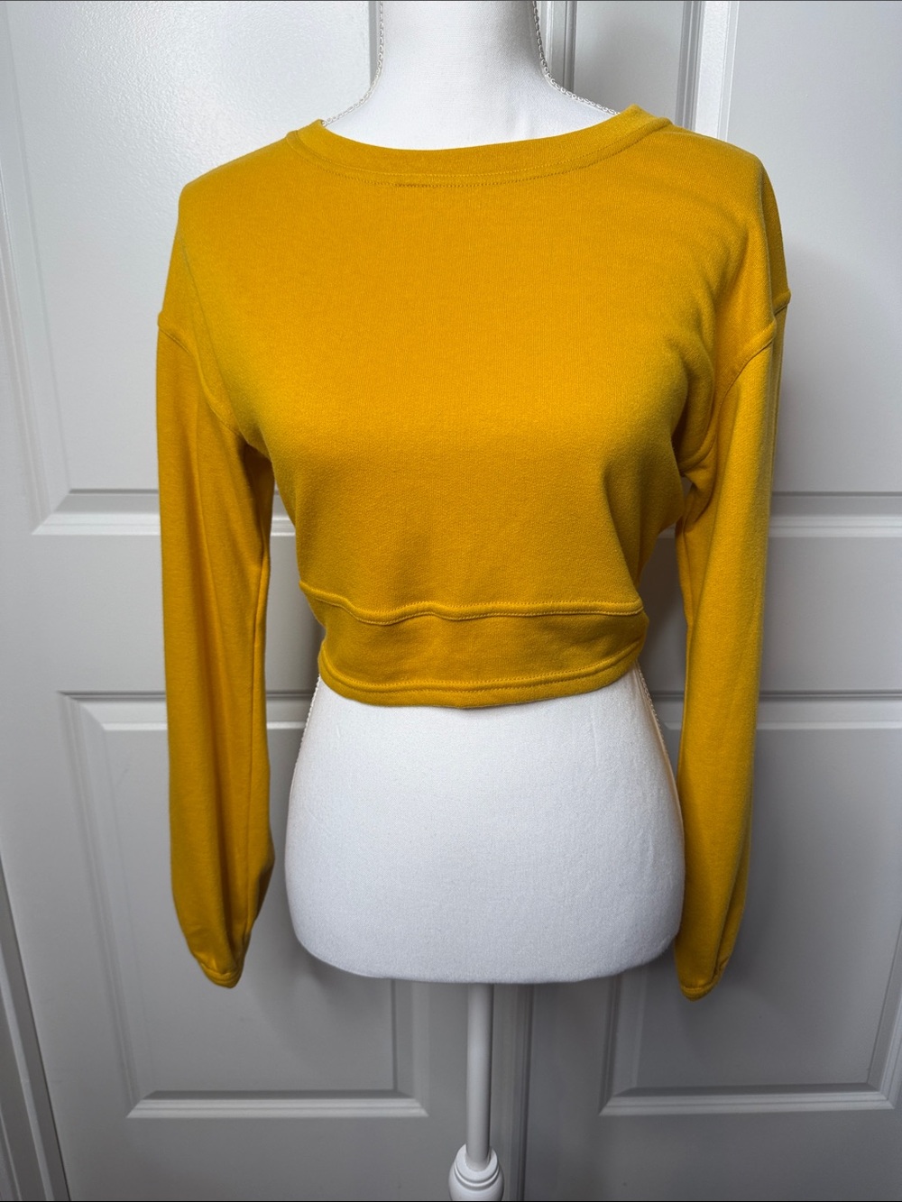 Women's Mustard Long-Sleeve Cropped Top Size Medium